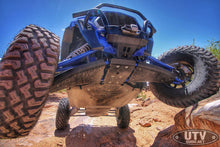 Load image into Gallery viewer, FlatLink XTV Winch Shackle Mount Red Factor 55