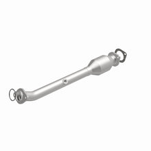 Load image into Gallery viewer, Magnaflow Catalytic Converter Direct Fit MagnaFlow Converter Direct Fit 05-12 Nissan Pathfinder 4.0L / 05-15 NIssan Xterra 4.0L