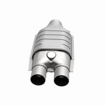 Load image into Gallery viewer, Magnaflow Catalytic Converter Universal MagnaFlow Conv Univ 2.5/2 S/D FED