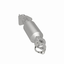 Load image into Gallery viewer, Magnaflow Catalytic Converter Direct Fit Magnaflow Conv DF 13-15 Frontier 4 Close Coupled