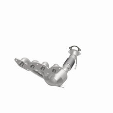 Load image into Gallery viewer, Magnaflow Catalytic Converter Direct Fit MagnaFlow Conv DF 2012 Ford Focus 2.0L