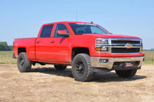 Load image into Gallery viewer, 2.5 Inch GM Leveling Lift Kit w/Vertex Struts (07-18 1500 PU) Rough Country