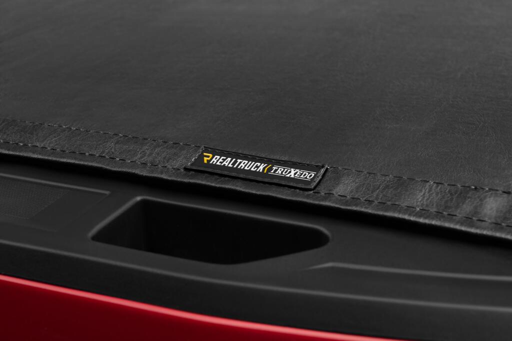 Sentry Tonneau Cover Black 2019 (New Body Style)-2026 Silverado/Sierra (without CarbonPro Bed) 5 Foot 9 Inch Bed Truxedo