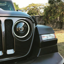 Load image into Gallery viewer, ORACLE Lighting Headlights Oracle Oculus Bi-LED Projector Headlights for Jeep JL/Gladiator JT - Matte Blk - 5500K SEE WARRANTY