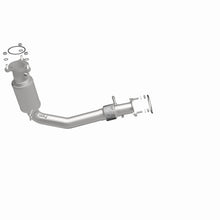 Load image into Gallery viewer, Magnaflow Catalytic Converter Direct Fit MagnaFlow 10-14 Chevy Equinox / GMC Terrain 2.4L Direct Fit Catalytic Converter