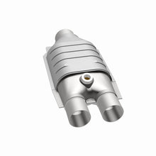 Load image into Gallery viewer, Magnaflow Catalytic Converter Universal MagnaFlow Conv Univ 2/2.5 D/S Single O2 FED