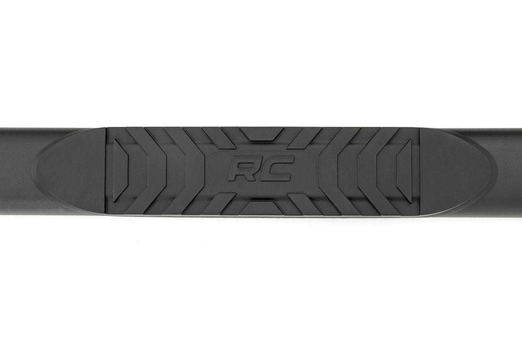 Rough Country Nerf Bars Oval Nerf Step 4.5 Inch Double Cab Black 05-22 Toyota Tacoma 2WD/4WD Rough Country - 21008