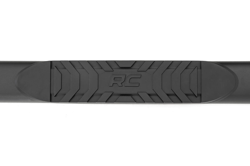 Rough Country Nerf Bars Oval Nerf Step Crew Cab Black Ford Super Duty 2WD/4WD (99-16) Rough Country - 21013