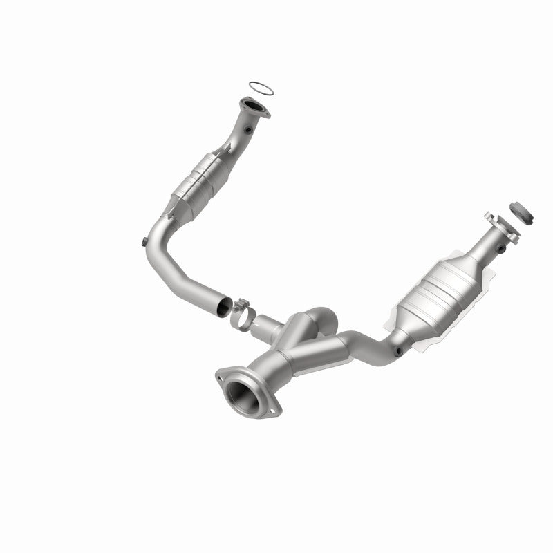 Magnaflow Catalytic Converter Direct Fit MagnaFlow Conv DF 07-08 Escalade 6.2 Driver Side OEM