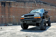 Load image into Gallery viewer, 6 Inch Suspension Lift Kit 94-03 Sonoma 94-04 S10 Pickup 95-01 S15 Jimmy Rough Country