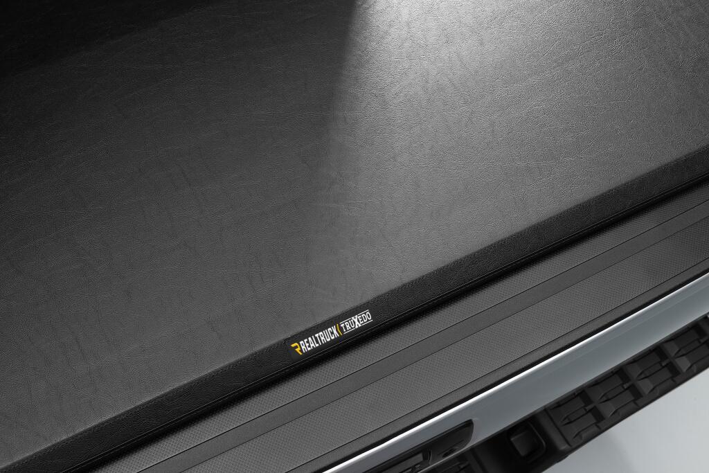 TruXport Tonneau Cover Black 2005-2015 Toyota Tacoma 6 Foot Bed Truxedo