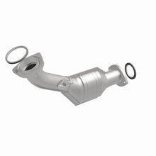Load image into Gallery viewer, Magnaflow Catalytic Converter Direct Fit MagnaFlow Conv DF 01- 02 Tacoma 3.4L EC/SB 4