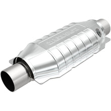 Load image into Gallery viewer, Magnaflow Catalytic Converter Universal MagnaFlow Conv Univ 2.5 Single O2 Boss