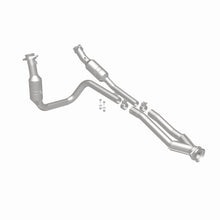 Load image into Gallery viewer, Magnaflow Catalytic Converter Direct Fit MagnaFlow Conv Direct Fit 2015 Ford Transit-150/250/350 V6 3.7L