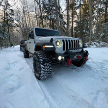 Load image into Gallery viewer, ORACLE Lighting Headlights Oracle Jeep JL/Gladiator JT Oculus Bi-LED Projector Headlights - Amber/White Switchback SEE WARRANTY