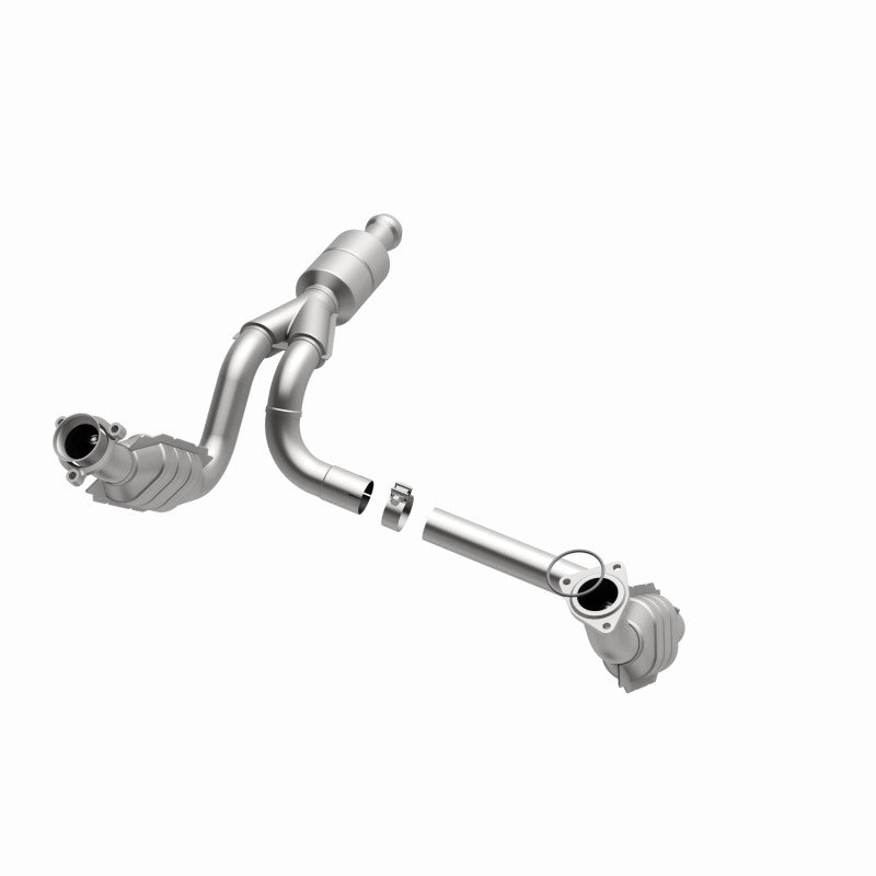 Magnaflow Catalytic Converter Direct Fit MagnaFlow Conv DF 09-13 Chevy Avalanche 5.3L