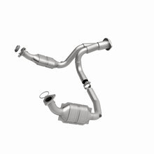 Load image into Gallery viewer, Magnaflow Catalytic Converter Direct Fit MagnaFlow Conv DF 07-08 Escalade 6.2 Driver Side OEM