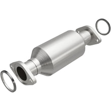 Load image into Gallery viewer, Magnaflow Catalytic Converter Direct Fit MagnaFlow Conv Chevrolet-Geo-Toyota 12.5X6.5X