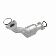 Load image into Gallery viewer, Magnaflow Catalytic Converter Direct Fit MagnaFlow Conv DF 01- 02 Tacoma 3.4L EC/SB 4