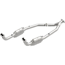 Load image into Gallery viewer, Magnaflow Catalytic Converter Direct Fit MagnaFlow Conv DF 99-04 LR Discovery V8 49S