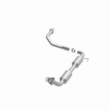 Load image into Gallery viewer, Magnaflow Catalytic Converter Direct Fit MagnaFlow Conv DF 8/08-09 Toyota Tundra 5.7L Driver Side