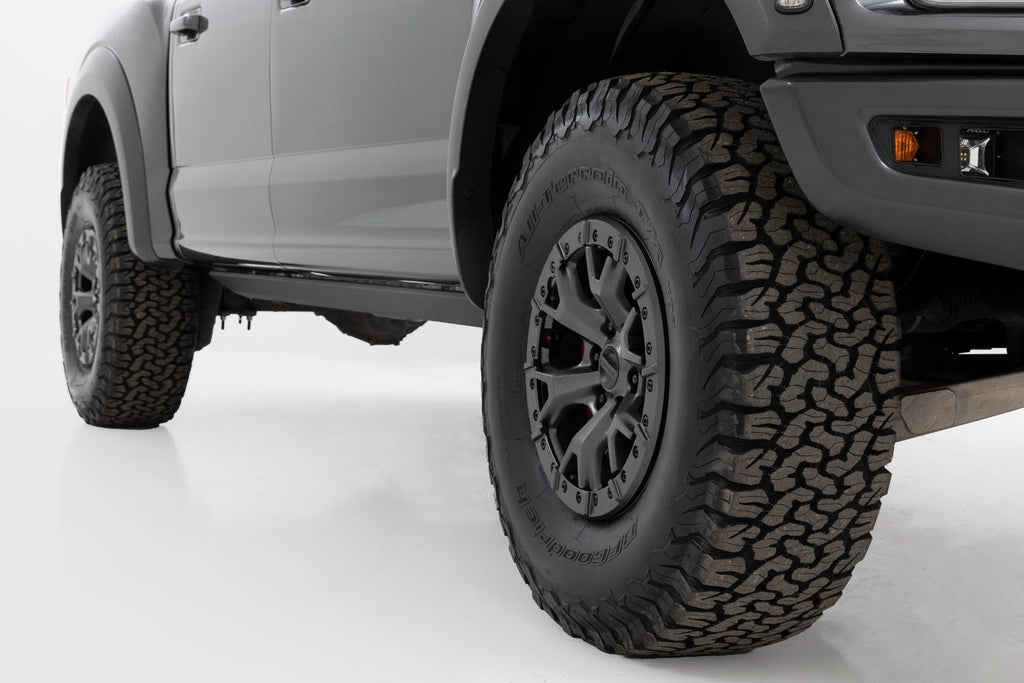Rough Country Lift Kits 2.5 Inch Lift Kit Ford Raptor 4WD (19-20) Rough Country - 51031