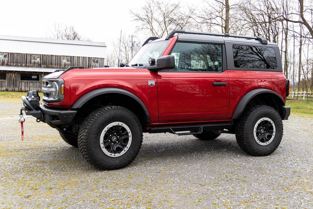 Rough Country Lift Kits 2.5 Inch Lift Kit Ford Bronco 4WD 21-Up Rough Country - 51071