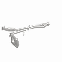 Load image into Gallery viewer, Magnaflow Catalytic Converter Direct Fit MagnaFlow Conv Direct Fit 2015 Ford Transit-150/250/350 V6 3.7L