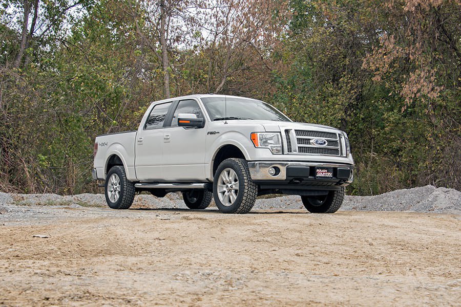 Rough Country Lift Kits 2 Inch Ford Leveling Lift Kit Vertex and V2 09-13 Ford F-150 Rough Country - 52257