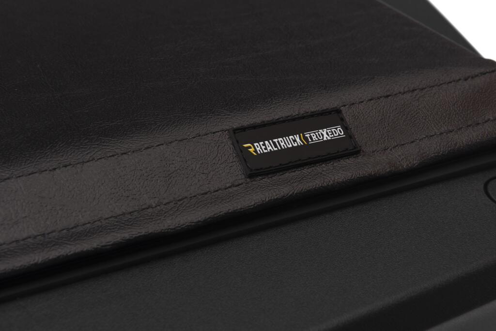 Lo Pro Tonneau Cover Black 2017-2025 Honda Ridgeline Truxedo