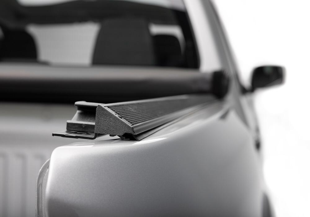 Lo Pro Tonneau Cover Black 2022-2026 Nissan Frontier 6 Foot 1 Inch Bed Truxedo