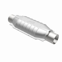 Load image into Gallery viewer, Magnaflow Catalytic Converter Universal MagnaFlow Conv Univ 3 Single O2 Boss