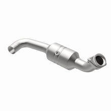 Load image into Gallery viewer, Magnaflow Catalytic Converter Direct Fit Magnaflow Conv DF 2011-2014 F-150 5.0L Underbody