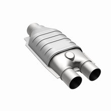 Load image into Gallery viewer, Magnaflow Catalytic Converter Universal MagnaFlow Conv Univ 2.5/2 S/D FED