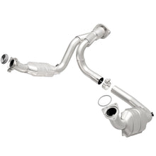 Load image into Gallery viewer, Magnaflow Catalytic Converter Direct Fit MagnaFlow Conv DF 07-08 Escalade 6.2 Driver Side OEM