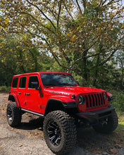 Load image into Gallery viewer, ORACLE Lighting Headlights Oracle Jeep JL/Gladiator JT Oculus Bi-LED Projector Headlights - Amber/White Switchback SEE WARRANTY