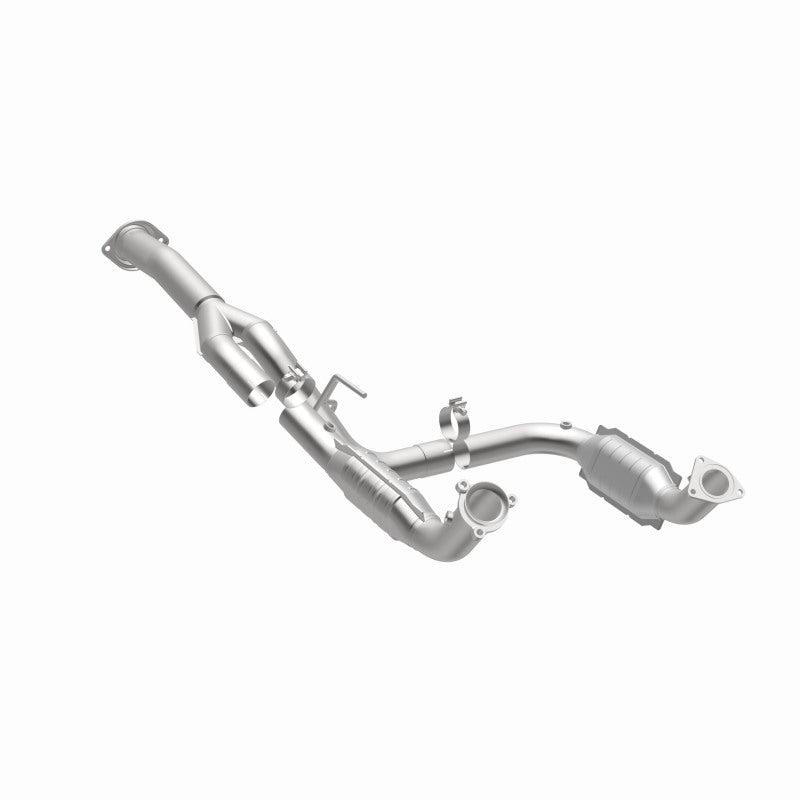 Magnaflow Catalytic Converter Direct Fit MagnaFlow Conv Direct Fit 11-16 Chevrolet Silverado 2500HD/3500HD / GMC Sierra 2500HD/3500HD