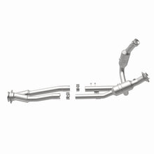 Load image into Gallery viewer, Magnaflow Catalytic Converter Direct Fit MagnaFlow Conv Direct Fit 2015 Ford Transit-150/250/350 V6 3.7L