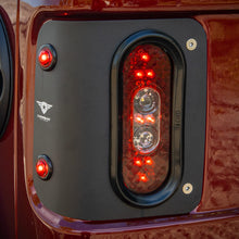 Load image into Gallery viewer, 25-1050-Combat-Tail-Gunner-Tail-Lights-Jeep-JL-2OV.jpg