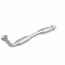 Load image into Gallery viewer, Magnaflow Catalytic Converter Direct Fit Magnaflow Conv DF 07-08 Tundra 5.7L P/S