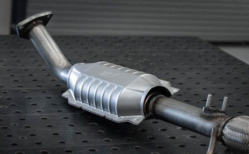 Magnaflow Catalytic Converter Universal MagnaFlow Conv Univ Mf 3
