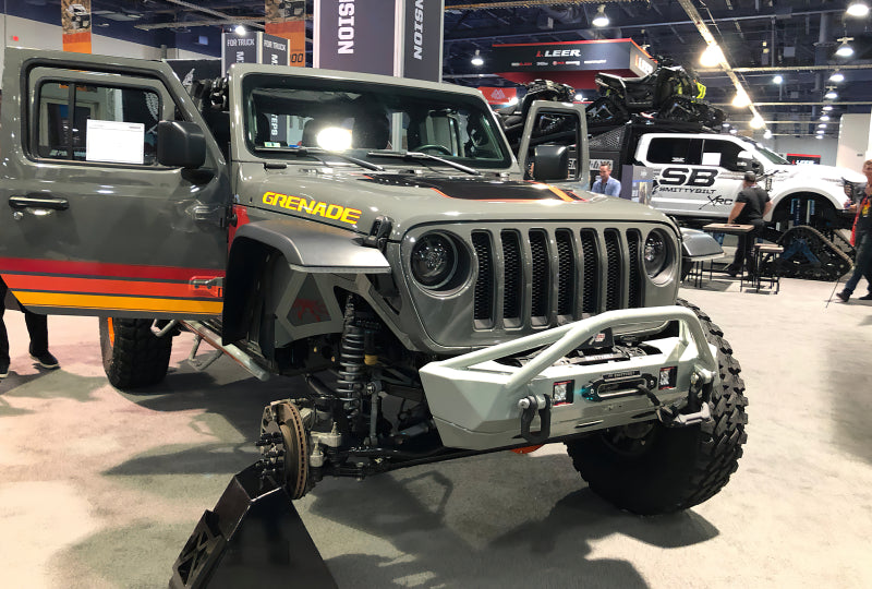 ORACLE Lighting Headlights Oracle Jeep JL/Gladiator JT Oculus Bi-LED Projector Headlights - Amber/White Switchback SEE WARRANTY