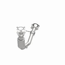 Load image into Gallery viewer, Magnaflow Catalytic Converter Direct Fit MagnaFlow 10-14 Chevy Equinox / GMC Terrain 2.4L Direct Fit Catalytic Converter