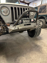 Load image into Gallery viewer, Front Diamond Series Stubby Bumper for Jeep TJ Wrangler (97-06)