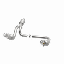 Load image into Gallery viewer, Magnaflow Catalytic Converter Direct Fit MagnaFlow Conv Direct Fit 14-16 GMC Sierra 1500 V6 4.3L