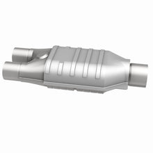 Load image into Gallery viewer, Magnaflow Catalytic Converter Universal MagnaFlow Conv Univ 2.5/2 S/D FED