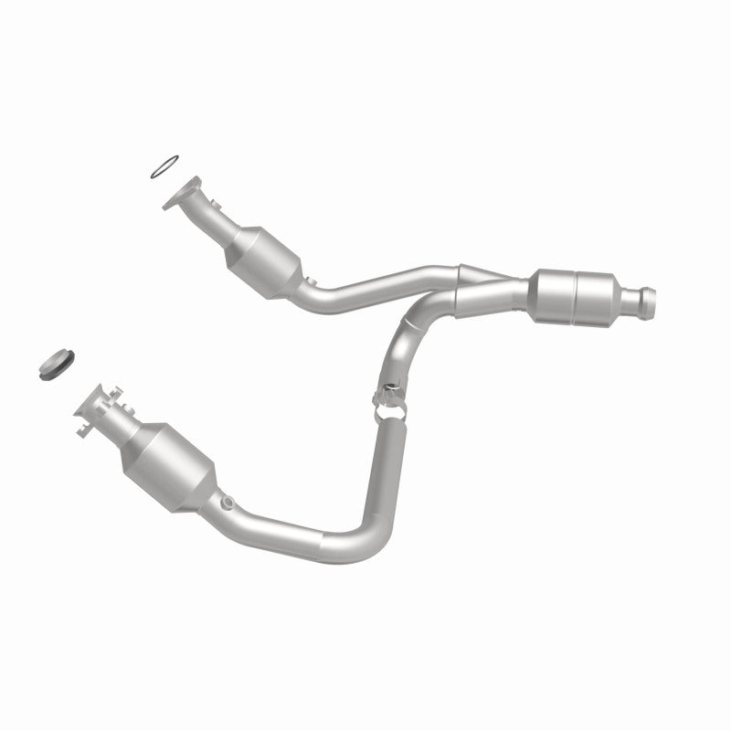 Magnaflow Catalytic Converter Direct Fit MagnaFlow Conv Direct Fit 14-16 GMC Sierra 1500 V6 4.3L