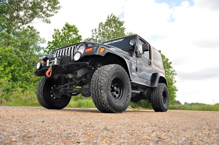 4 Inch Lift Kit V2 03-06 Jeep Wrangler TJ 4WD Rough Country