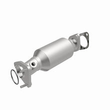 Load image into Gallery viewer, Magnaflow Catalytic Converter Direct Fit Magnaflow Conv DF 13-15 Frontier 4 Close Coupled