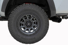 Load image into Gallery viewer, 33x12.50R17 Overlander M/T Rough Country